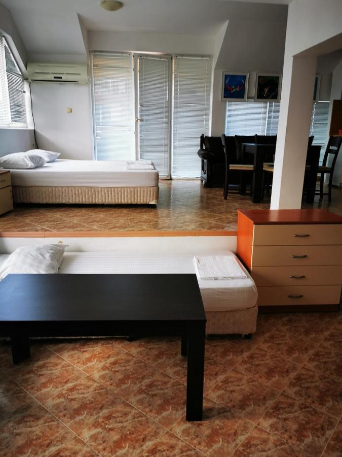 Jelezchevi Guest Rooms Primorsko Dış mekan fotoğraf