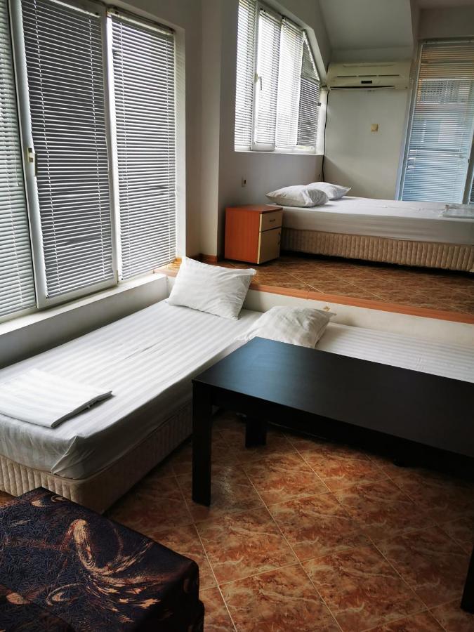 Jelezchevi Guest Rooms Primorsko Dış mekan fotoğraf
