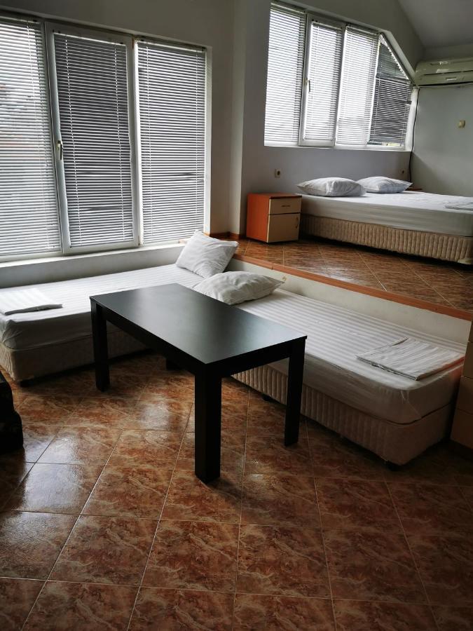 Jelezchevi Guest Rooms Primorsko Dış mekan fotoğraf