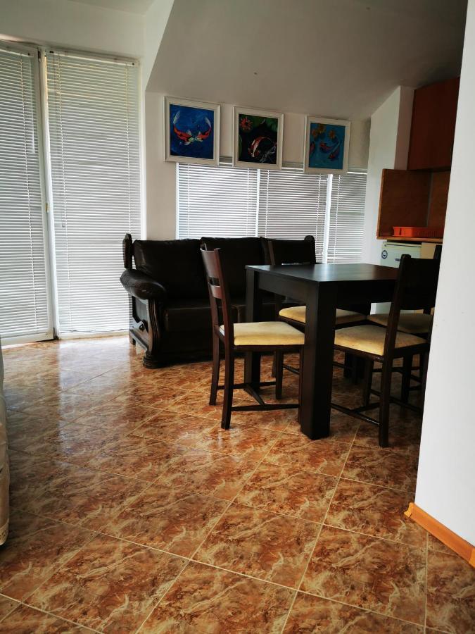 Jelezchevi Guest Rooms Primorsko Dış mekan fotoğraf