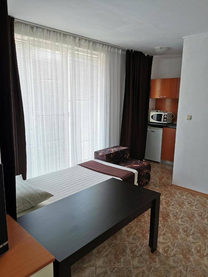 Jelezchevi Guest Rooms Primorsko Dış mekan fotoğraf