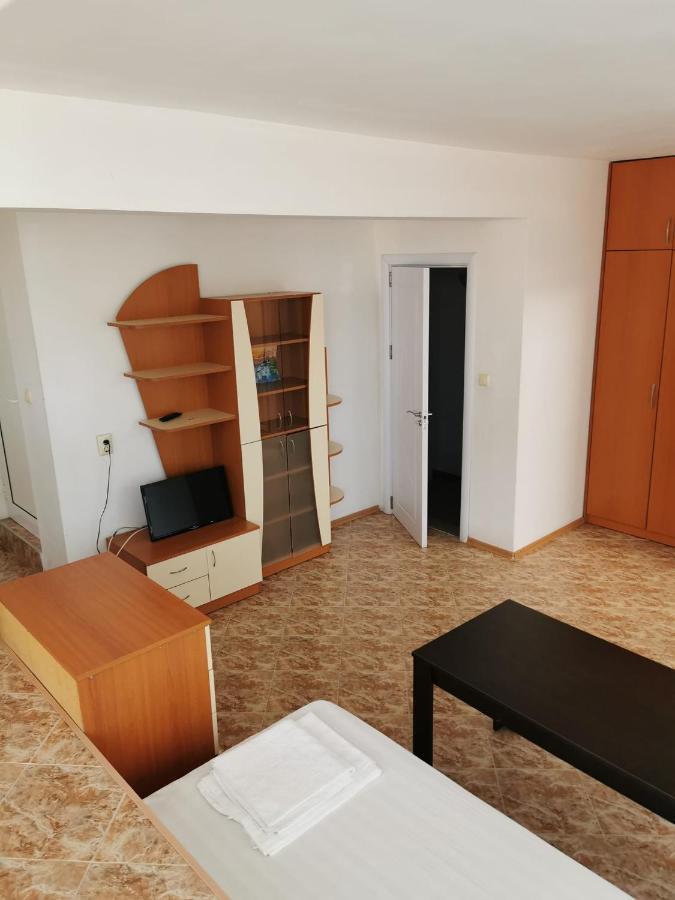 Jelezchevi Guest Rooms Primorsko Dış mekan fotoğraf