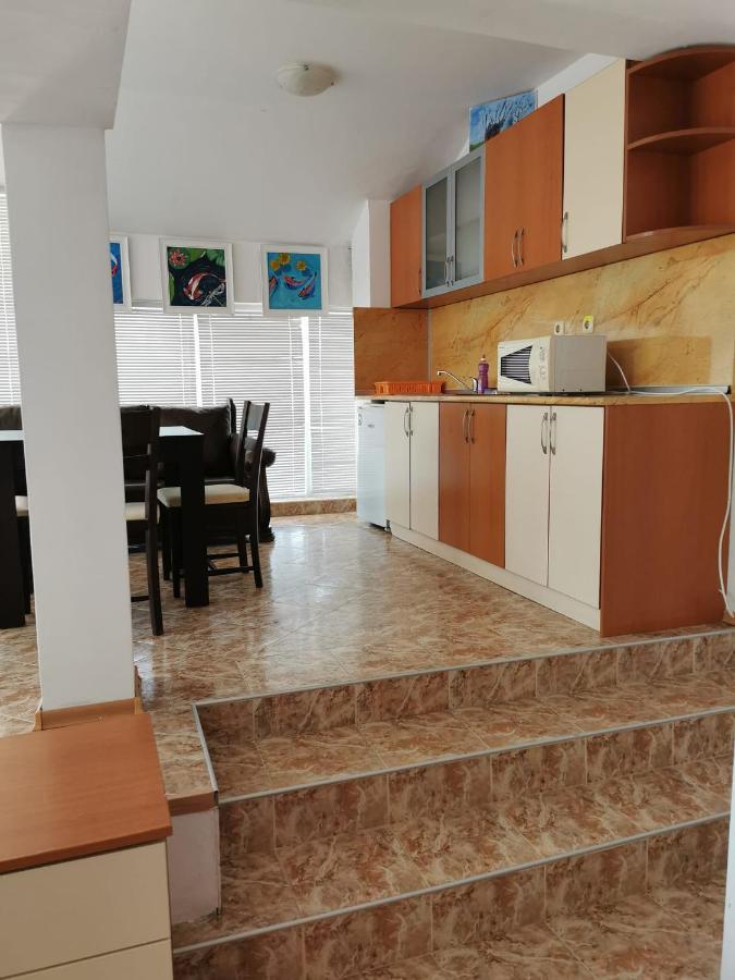 Jelezchevi Guest Rooms Primorsko Dış mekan fotoğraf