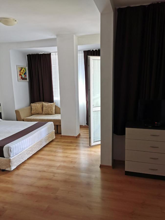 Jelezchevi Guest Rooms Primorsko Dış mekan fotoğraf