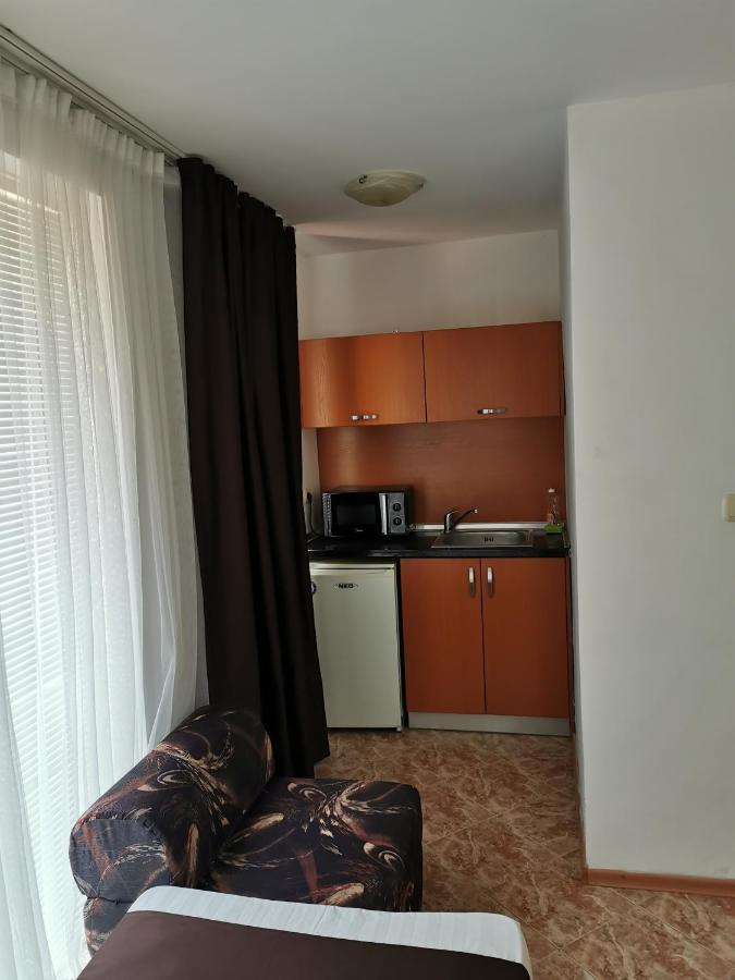 Jelezchevi Guest Rooms Primorsko Dış mekan fotoğraf