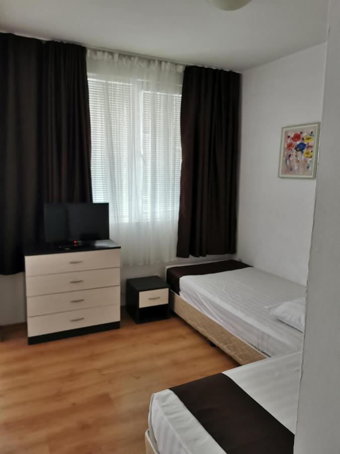 Jelezchevi Guest Rooms Primorsko Dış mekan fotoğraf