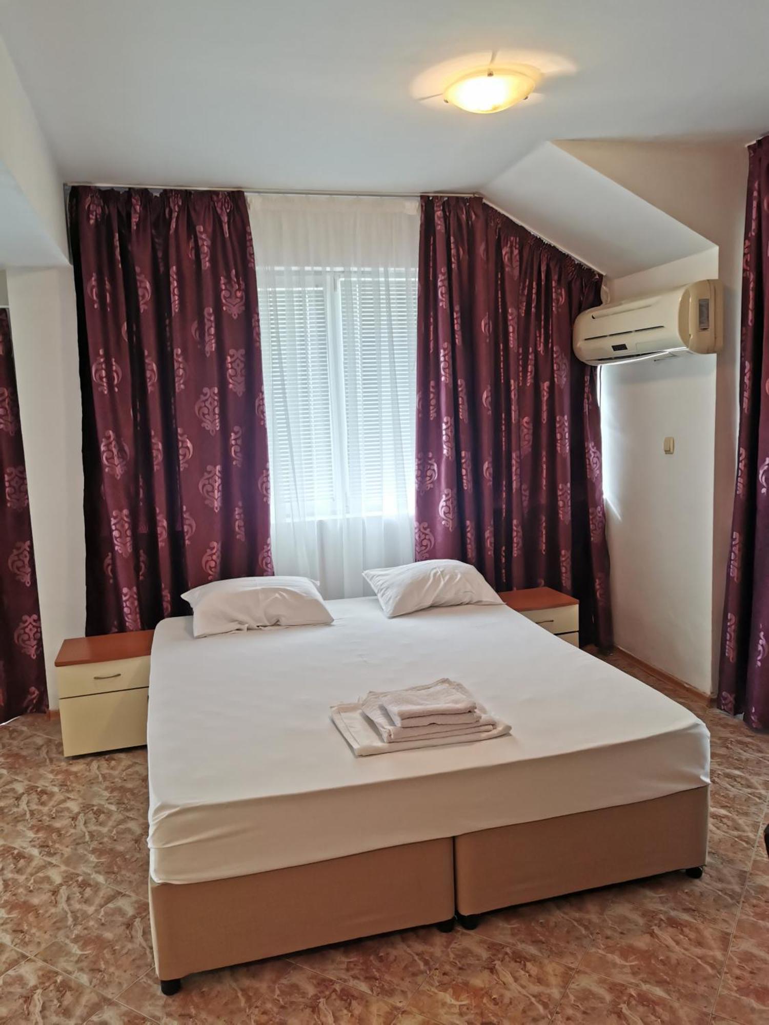Jelezchevi Guest Rooms Primorsko Dış mekan fotoğraf